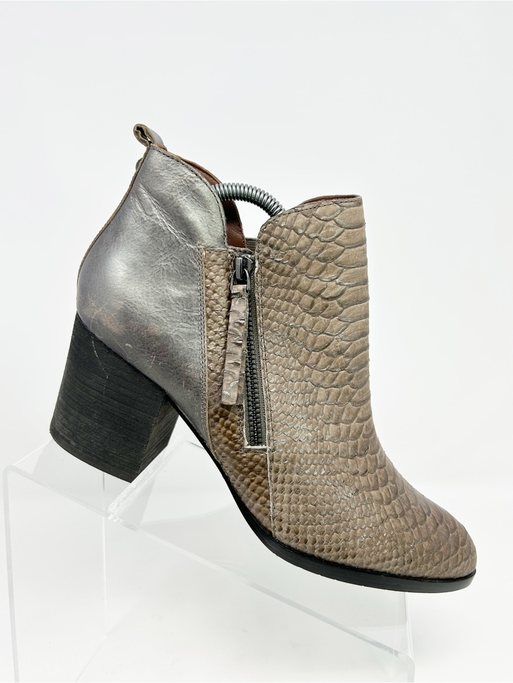 Donald J. Pliner Edyn Womens Ankle Booties Brown Side Zip Block Heel Size 9